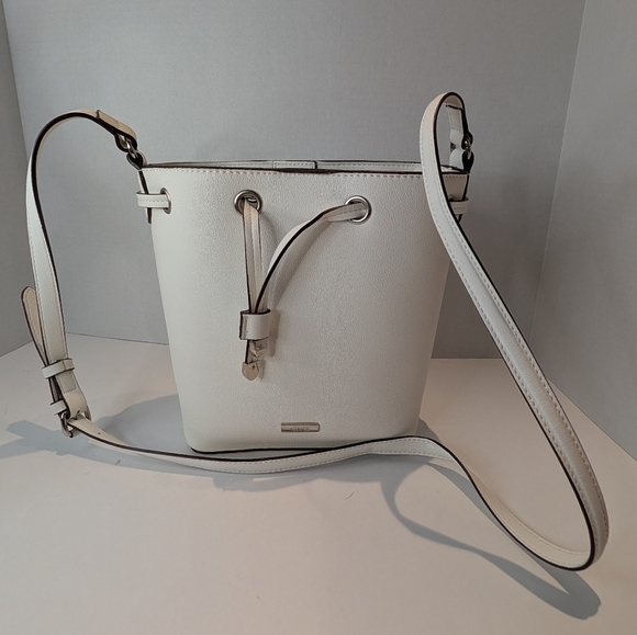 Like New Chaps Elegant White Bucket Bag - Picture 10 of 13